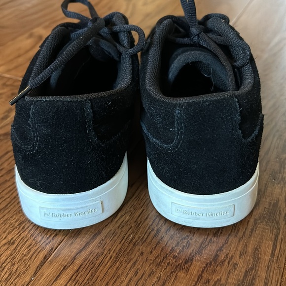 Seriously Nice Shoes - Picture 4 of 7